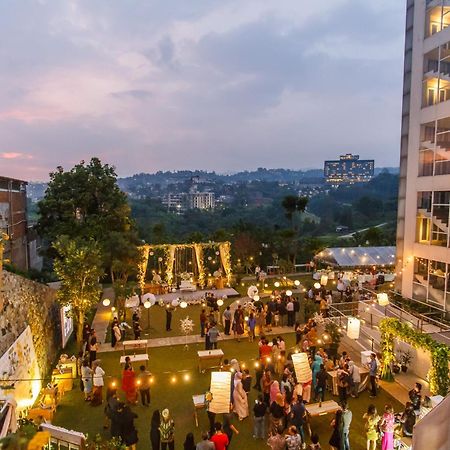 Clove Hotel Bandung Cimenyan Exterior foto