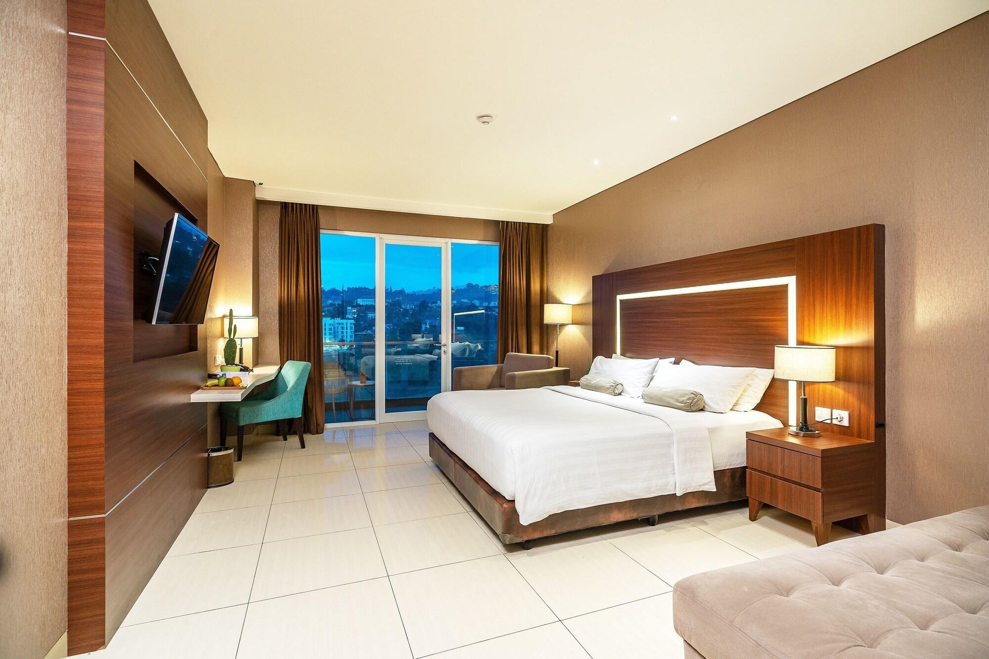 Clove Hotel Bandung Cimenyan Exterior foto