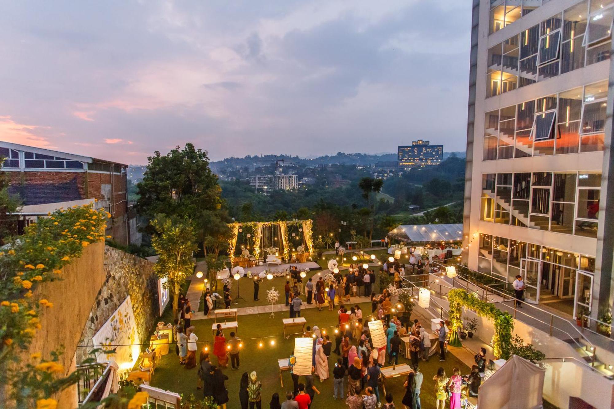 Clove Hotel Bandung Cimenyan Exterior foto