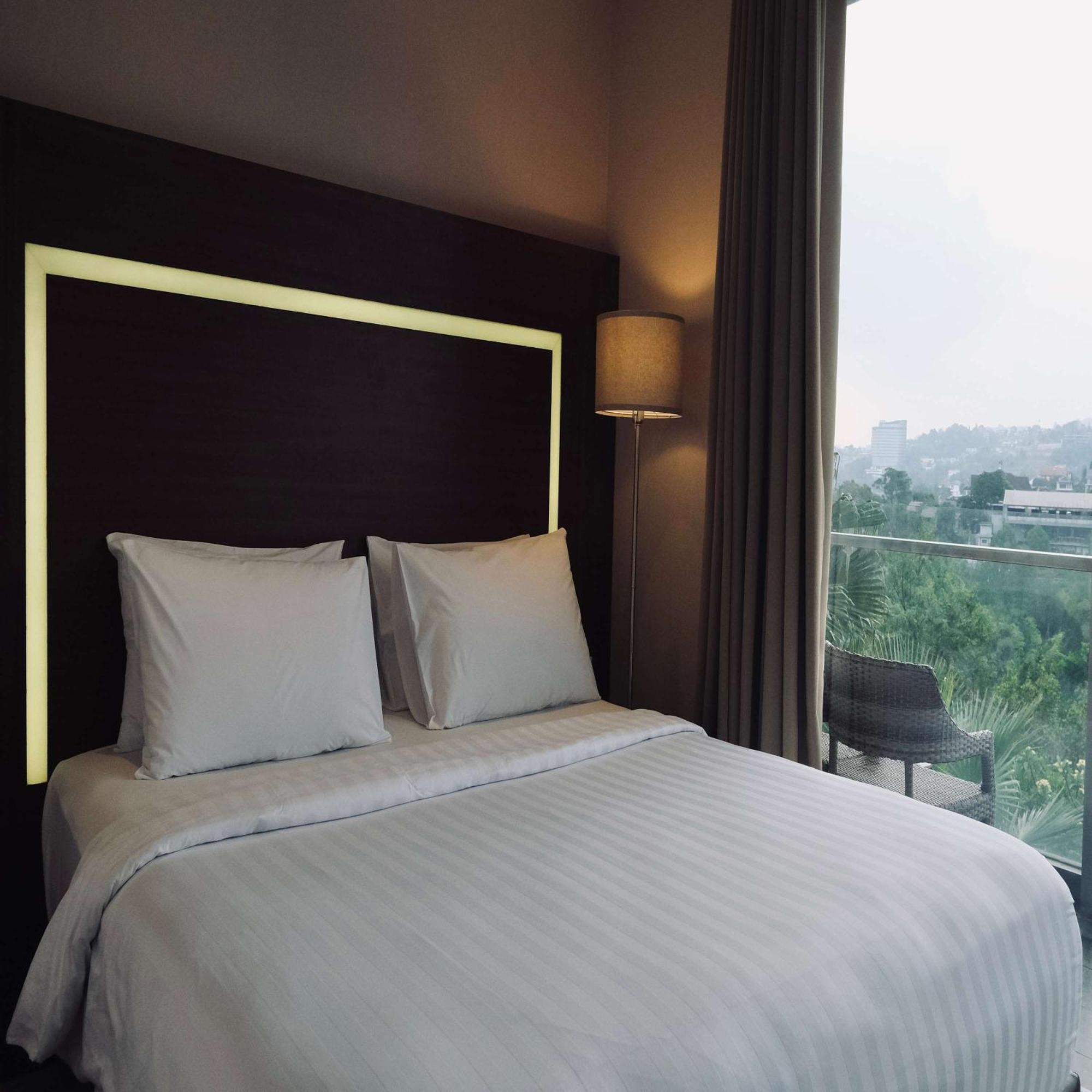 Clove Hotel Bandung Cimenyan Exterior foto