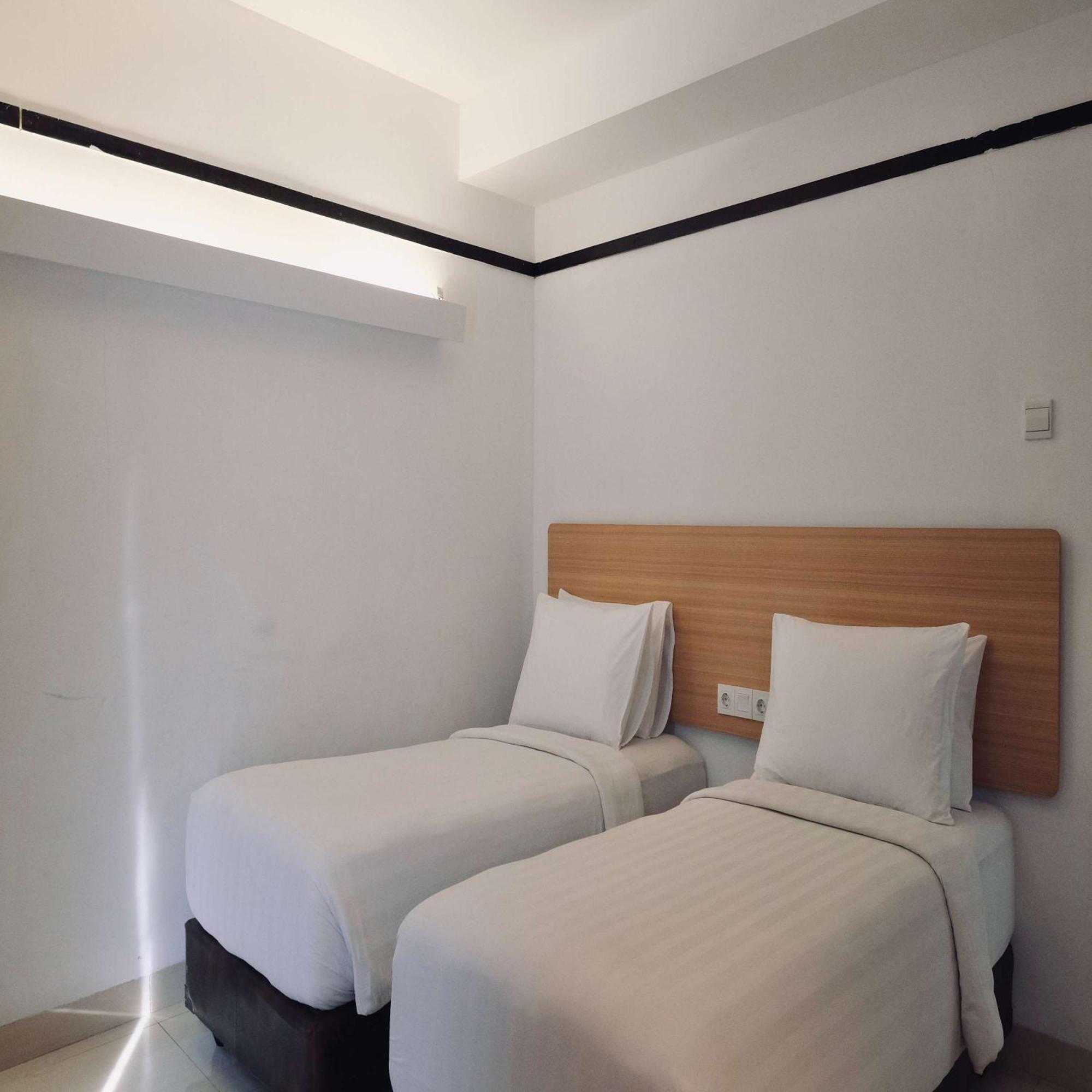 Clove Hotel Bandung Cimenyan Exterior foto