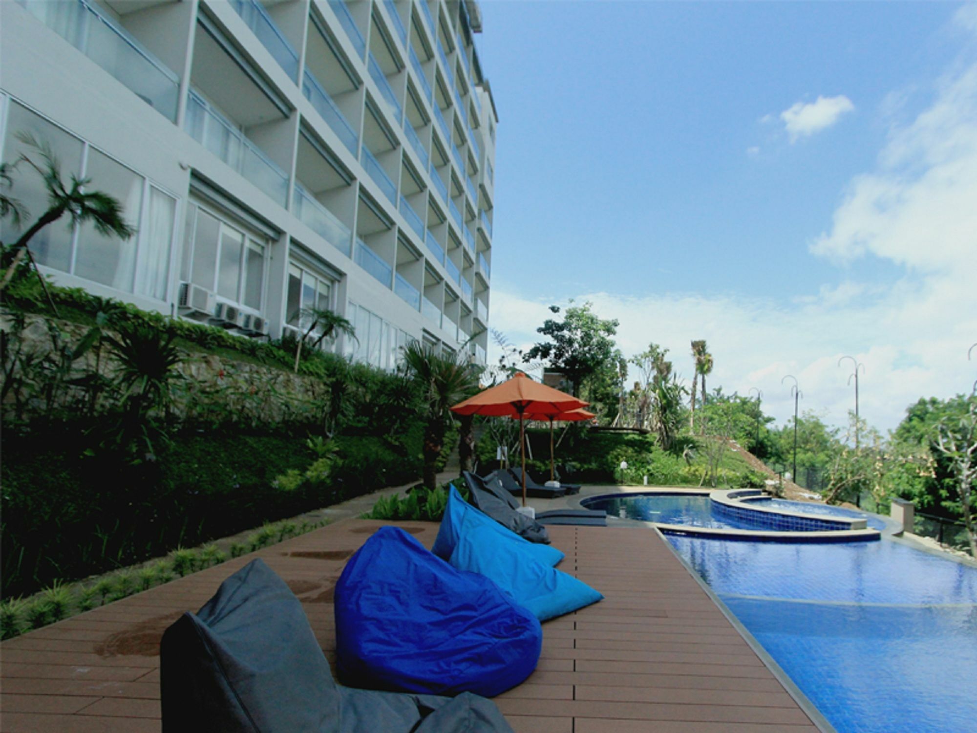 Clove Hotel Bandung Cimenyan Exterior foto