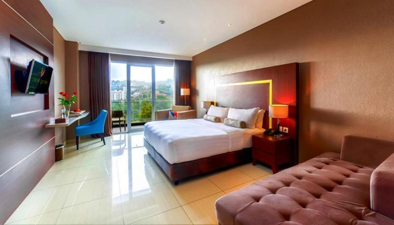 Clove Hotel Bandung Cimenyan Exterior foto